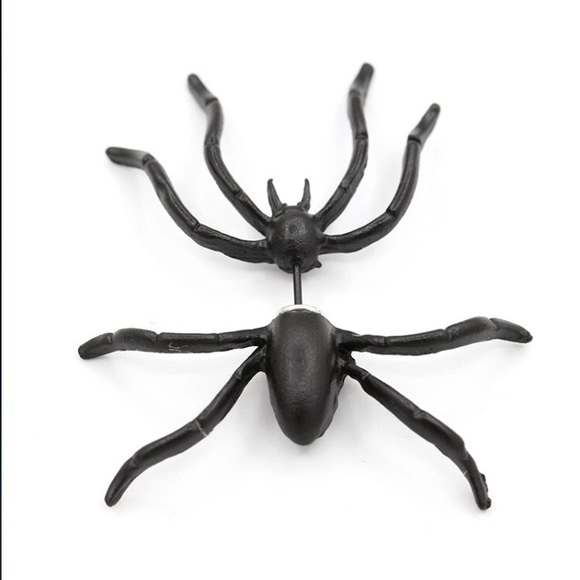 Single Large 3D Spider Earring - Picture 2 of 5